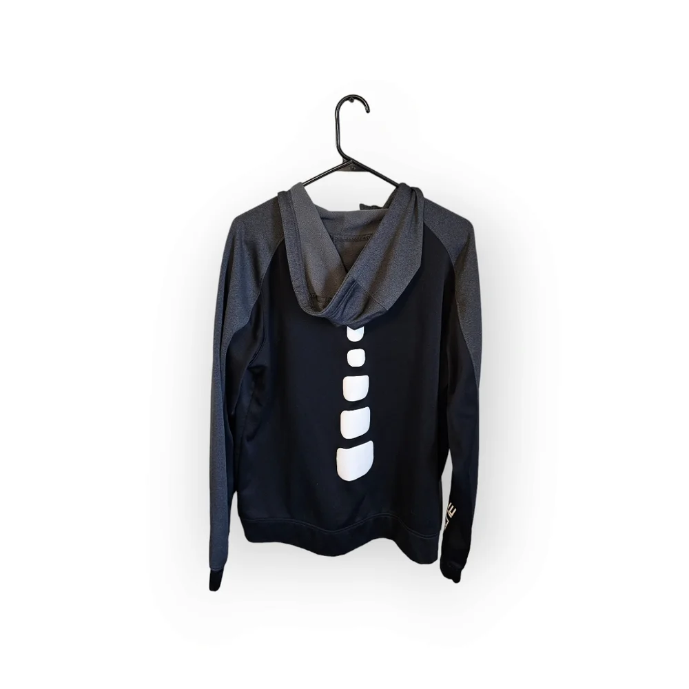Nike Elite zip‎ up hooded jacket